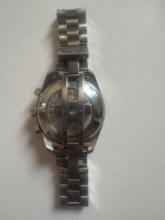 オメガ スピードマスター 3243038500300（高級時計）の商品画像 - 査定依頼日：2025年8月26日 - 最高査定価格：550,000円