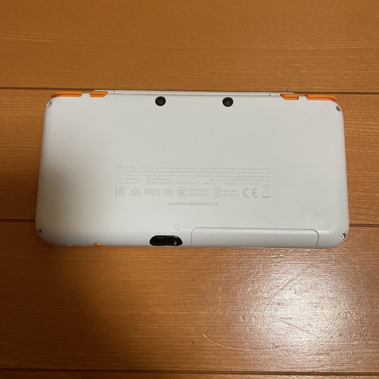 ニンテンドー2DS （ゲーム機本体・ゲームソフト）の商品画像 - 査定依頼日：2022年9月22日 - 最高査定価格：10,000円