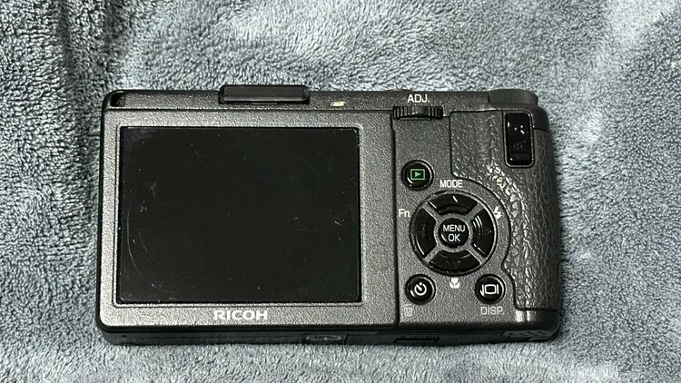 GR DIGITAL II（カメラ）の商品画像 - 査定依頼日：2026年2月20日 - 最高査定価格：15,000円