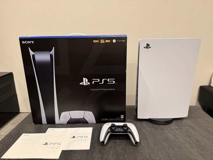 PlayStation5・CFI-1000B01（ゲーム機本体・ゲームソフト）の商品画像 - 査定依頼日：2025年10月27日 - 最高査定価格：35,000円