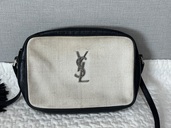 YSL ルーカメラバッグ（ブランドバッグ）の商品画像 - 査定依頼日：2025年12月2日 - 最高査定価格：30,000円