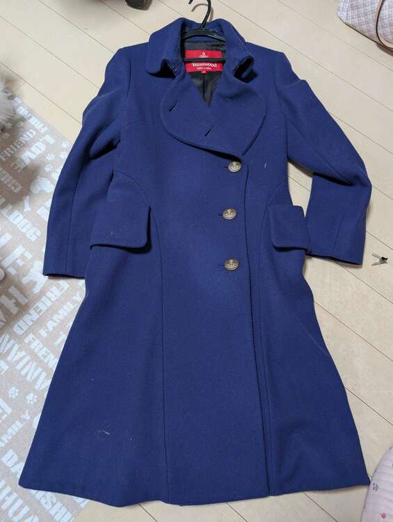 ヴィヴィアンウエストウッド　メルトンコート（古着・ファッション）の商品画像 - 査定依頼日：2025年1月13日 - 最高査定価格：3,000円