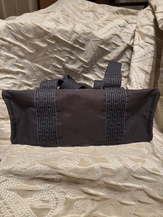 エールラインMMバックパック（ブランドバッグ）の商品画像 - 査定依頼日：2026年3月30日 - 最高査定価格：40,000円