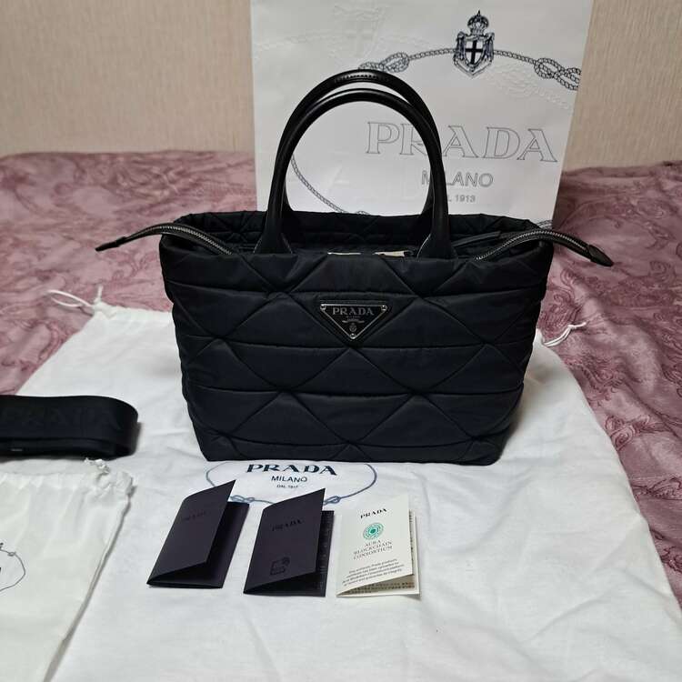 プラダ  （ブランドバッグ）の商品画像 - 査定依頼日：2025年3月28日 - 最高査定価格：150,000円
