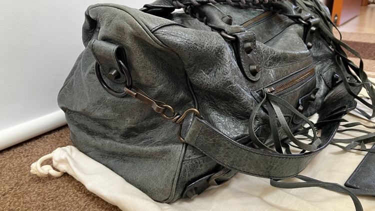 バレンシアガ  （ブランドバッグ）の商品画像 - 査定依頼日：2026年2月23日 - 最高査定価格：98,000円