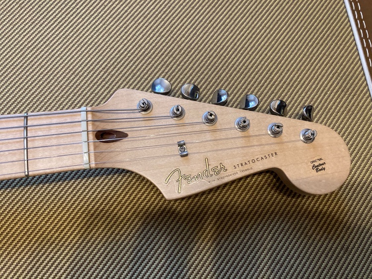 Custom Clapton Strat（ピアノ・楽器・PA機材）の商品画像 - 査定依頼日：2026年6月22日 - 最高査定価格：400,000円