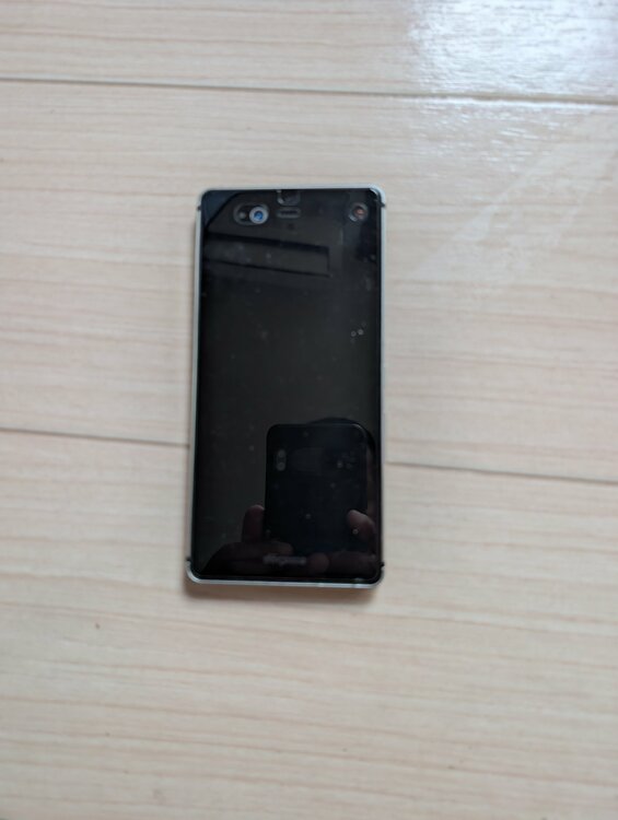 arrows arrows その他 【docomo】arrows fit F-01H（スマホ）の商品画像 - 査定依頼日：2026年7月31日