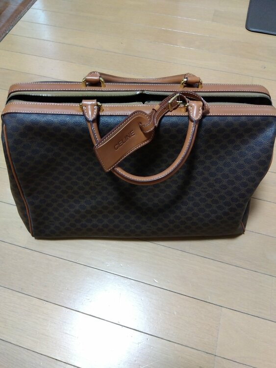 セリーヌ  （ブランドバッグ）の商品画像 - 査定依頼日：2026年3月30日 - 最高査定価格：40,000円