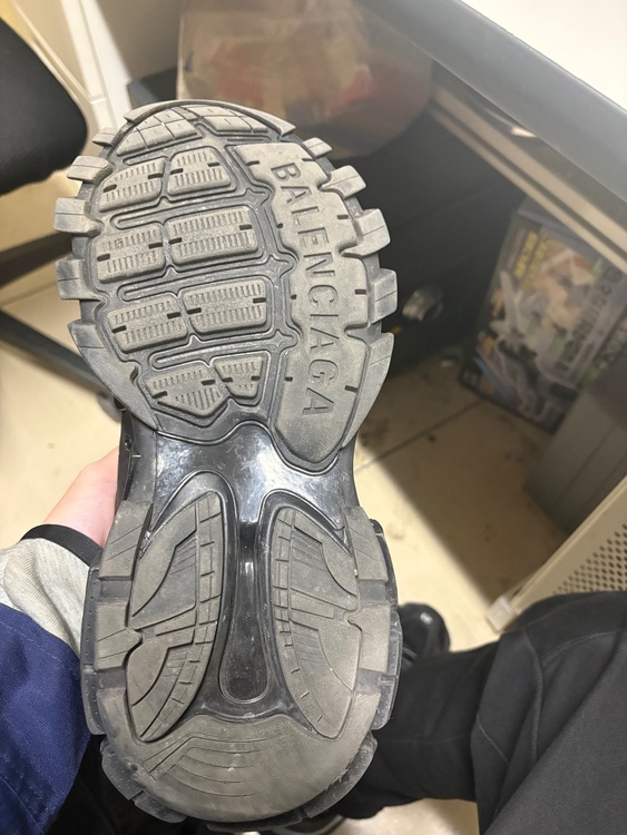 バレンシアガ  （ブランドバッグ）の商品画像 - 査定依頼日：2026年2月2日 - 最高査定価格：20,000円