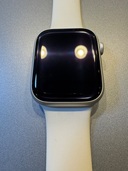 Apple Watch series8 アルミニウム スターライト 45mm（家電）の商品画像 - 査定依頼日：2025年9月30日 - 最高査定価格：10,000円