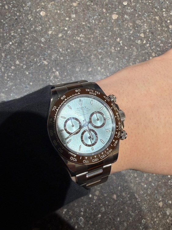 アイスブルー（高級時計）の商品画像 - 査定依頼日：2025年12月10日 - 最高査定価格：17,500,000円