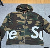 supreme big logo zip up hooded（古着・ファッション）の商品画像 - 査定依頼日：2026年8月23日 - 最高査定価格：16,000円