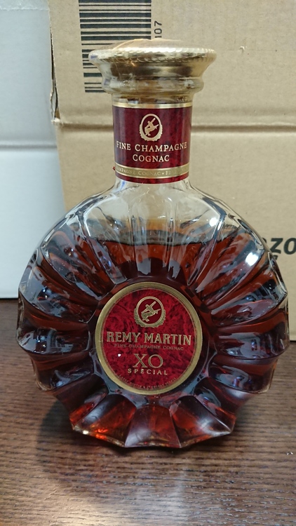 REMY MARTIN XO SPECIAL（お酒）の商品画像 - 査定依頼日：2020年8月23日 - 最高査定価格：8,000円