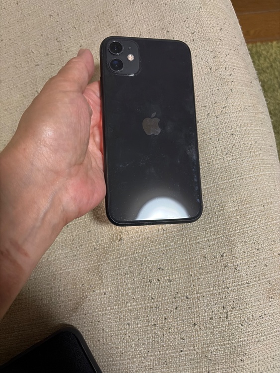 iPhone iPhone11 64GB au（スマホ）の商品画像 - 査定依頼日：2026年7月5日 - 最高査定価格：18,500円