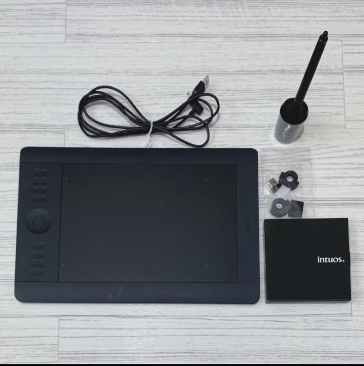 Wacom ペンタブ RHT-650（家電）の商品画像 - 査定依頼日：2025年10月27日 - 最高査定価格：1,000円