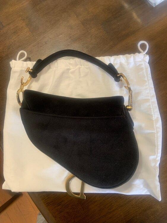 ディオール  （ブランドバッグ）の商品画像 - 査定依頼日：2025年1月21日 - 最高査定価格：200,000円