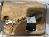 【最強コラボ】シュプリーム × ナイキ AIR FORCE1 スニーカー（古着・ファッション）の商品画像 - 査定依頼日：2026年8月27日 - 最高査定価格：18,000円