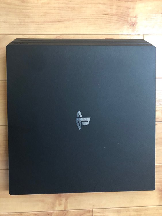 PS4pro CUH7100B B01（ゲーム機本体・ゲームソフト）の商品画像 - 査定依頼日：2022年12月22日 - 最高査定価格：25,000円