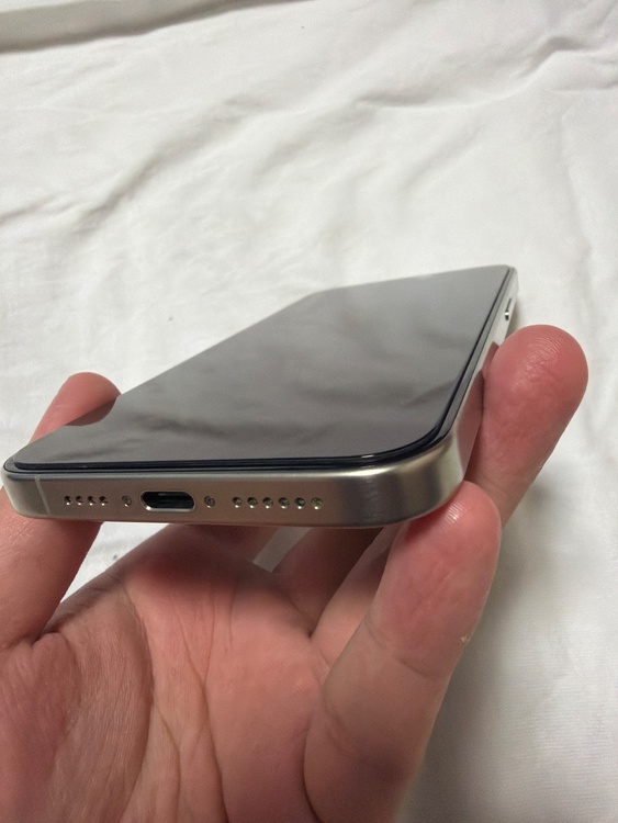 iPhone iPhone 15 Pro Max 256GB SIMフリー（スマホ）の商品画像 - 査定依頼日：2026年6月16日 - 最高査定価格：90,000円