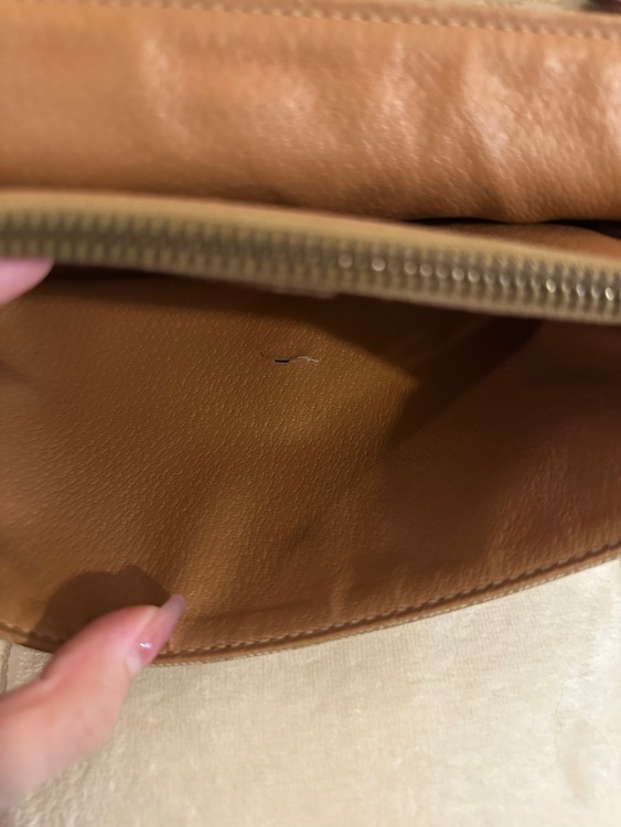 ショルダーバッグ（ブランドバッグ）の商品画像 - 査定依頼日：2025年9月20日 - 最高査定価格：30,000円