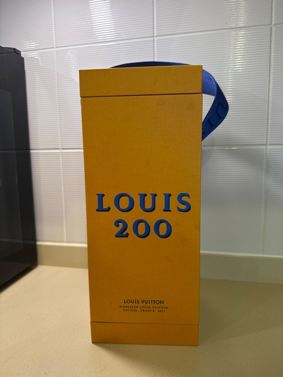 ラ・グランダム・ルイ200・ブリュット・ロゼ 2006（お酒）の商品画像 - 査定依頼日：2026年7月23日 - 最高査定価格：15,000円