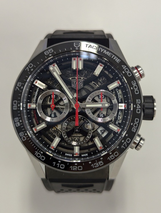 タグホイヤー カレラ CBG2010WUU832（高級時計）の商品画像 - 査定依頼日：2025年6月22日 - 最高査定価格：410,000円