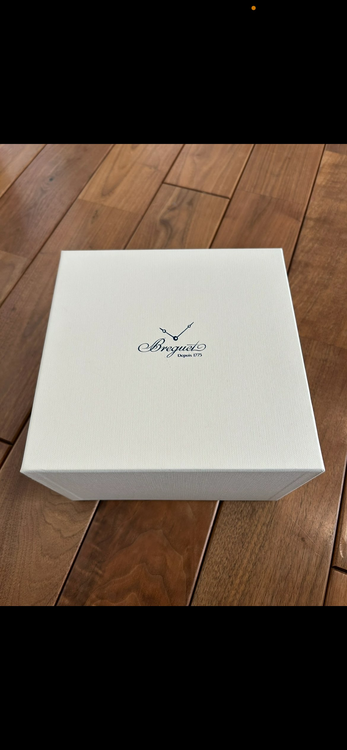 ブレゲ マリーン G5857ST125Zu（高級時計）の商品画像 - 査定依頼日：2025年5月2日 - 最高査定価格：1,700,000円