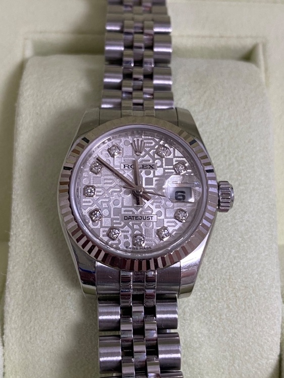 ロレックス パーペチュアルデイト M39629（高級時計）の商品画像 - 査定依頼日：2025年9月6日 - 最高査定価格：1,300,000円