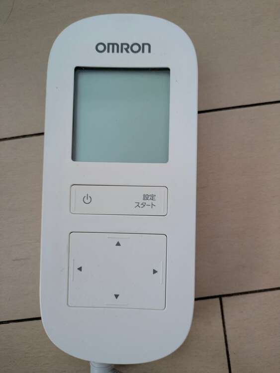 オムロン温熱低周波治療器HV-F313（家電）の商品画像 - 査定依頼日：2025年4月13日 - 最高査定価格：2,000円