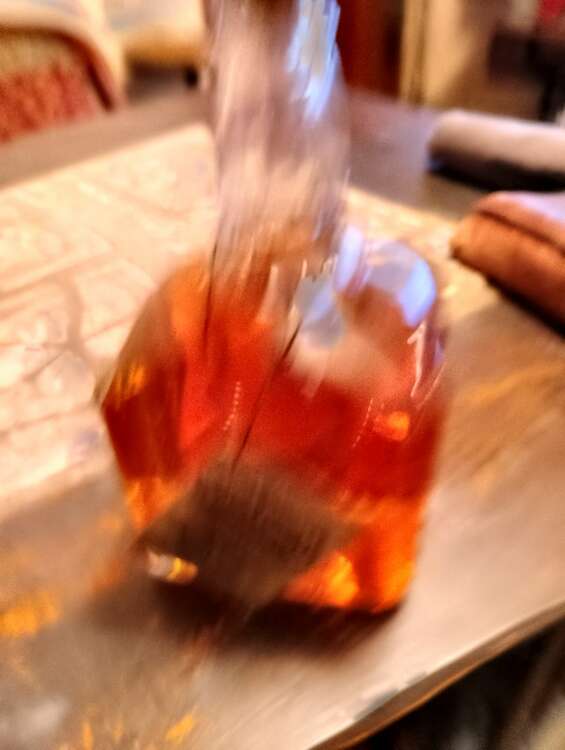 1904 ゴールドメダル（お酒）の商品画像 - 査定依頼日：2025年5月12日 - 最高査定価格：26,000円