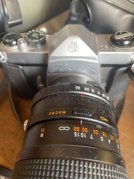 3095727SL（カメラ）の商品画像 - 査定依頼日：2025年12月22日 - 最高査定価格：3,000円