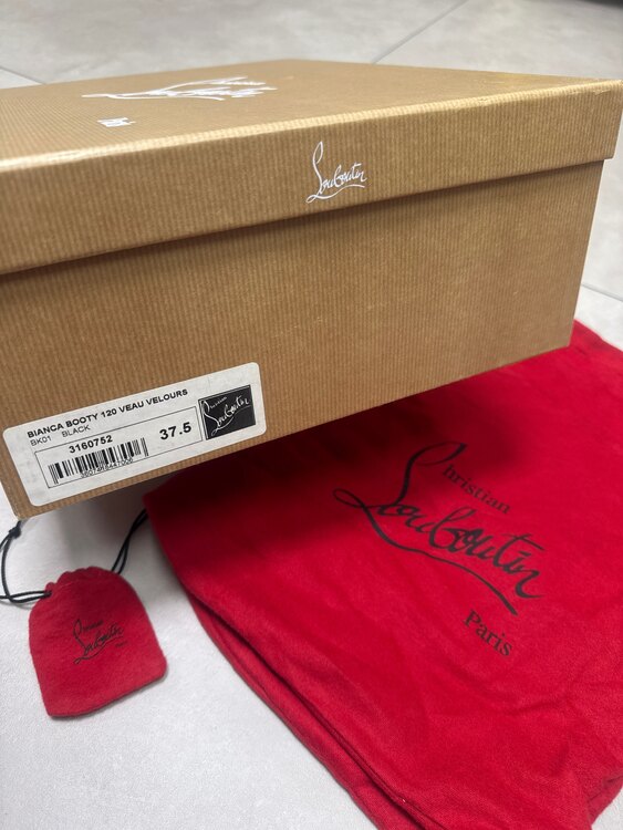 ビアンカブーティ120ベルベット（古着・ファッション）の商品画像 - 査定依頼日：2025年1月10日 - 最高査定価格：22,000円