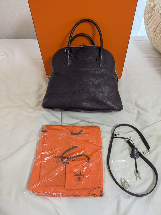 ボリード37 □L2009年（ブランドバッグ）の商品画像 - 査定依頼日：2026年3月28日 - 最高査定価格：370,000円