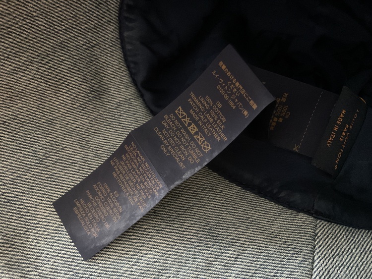 M7154M  バケットハット　（ブランド財布・小物）の商品画像 - 査定依頼日：2025年8月17日 - 最高査定価格：45,000円