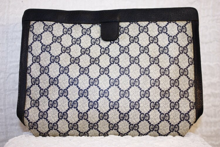 GUCCI GGキャンバス スプリーム クラッチバッグ セカンドバッグ PVCレザー シェリーライン 89 01 033（ブランドバッグ）の商品画像 - 査定依頼日：2026年10月15日 - 最高査定価格：5,000円