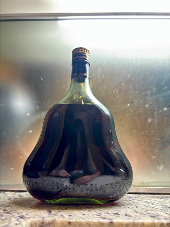 Hennessy X.O 金キャップグリーンボトル（お酒）の商品画像 - 査定依頼日：2026年8月24日 - 最高査定価格：20,000円