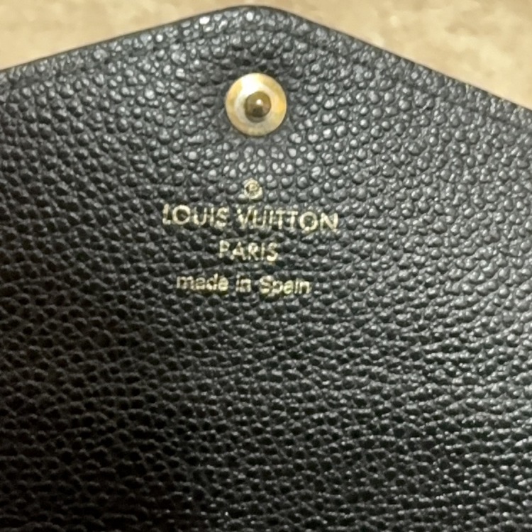 ルイヴィトン モノグラム アンプラント ポルトフォイユ サラ（ブランド財布・小物）の商品画像 - 査定依頼日：2026年1月21日 - 最高査定価格：15,000円