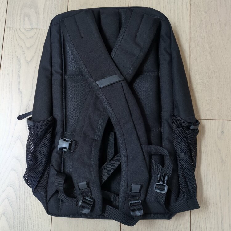 THE NORTH FACE　VAULT バックパック ブラック（古着・ファッション）の商品画像 - 査定依頼日：2026年4月3日 - 最高査定価格：2,000円