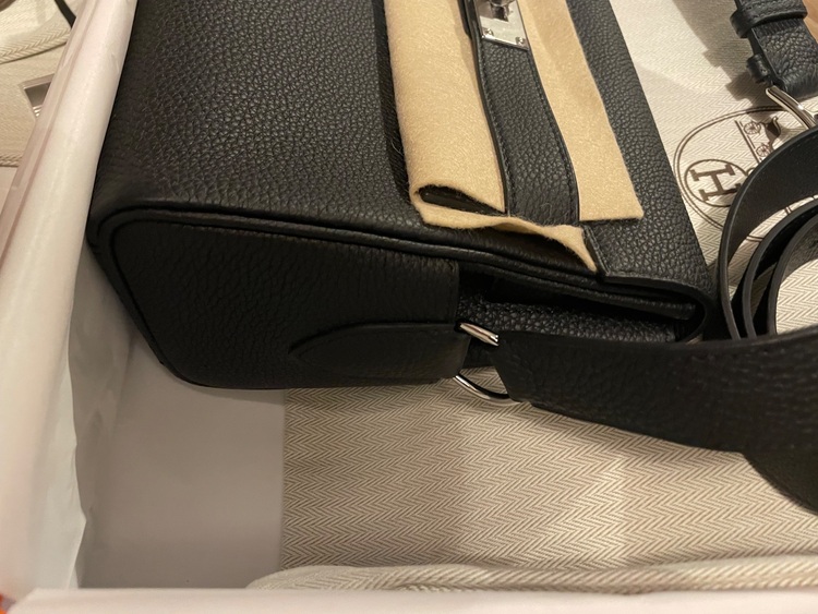 ケリーメッセンジャー（ブランドバッグ）の商品画像 - 査定依頼日：2025年11月30日 - 最高査定価格：1,700,000円