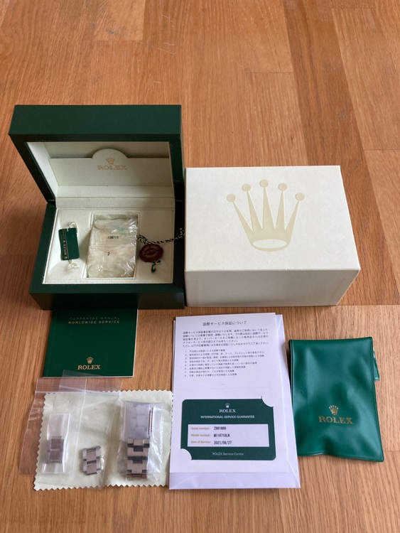 ロレックス GMTマスター 116710k（高級時計）の商品画像 - 査定依頼日：2025年10月18日 - 最高査定価格：1,800,000円