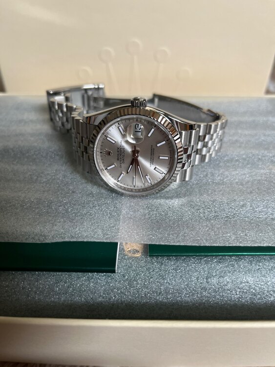 ロレックス デイトジャスト （高級時計）の商品画像 - 査定依頼日：2025年5月18日 - 最高査定価格：1,620,000円