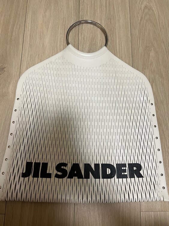 その他 ジルサンダー （ブランドバッグ）の商品画像 - 査定依頼日：2025年5月9日 - 最高査定価格：100,000円