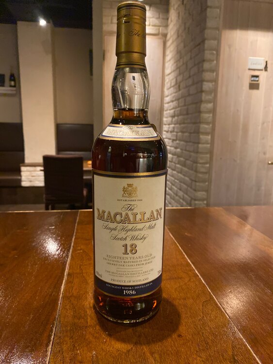 ウイスキー マッカラン （お酒）の商品画像 - 査定依頼日：2025年4月18日 - 最高査定価格：230,000円