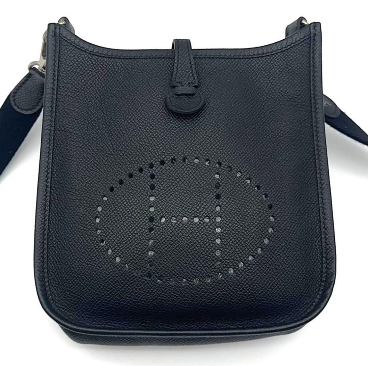 エルメス エブリン （ブランドバッグ）の商品画像 - 査定依頼日：2025年10月28日 - 最高査定価格：340,000円