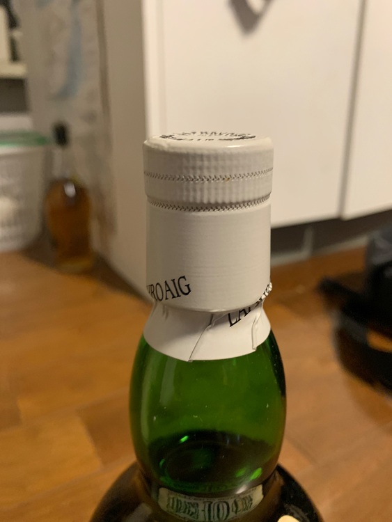 ウイスキー ラフロイグ （お酒）の商品画像 - 査定依頼日：2025年10月19日 - 最高査定価格：10,000円