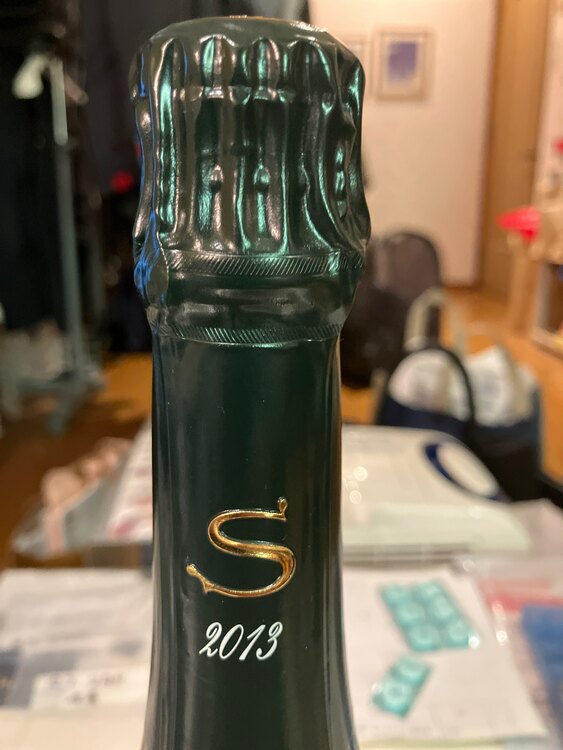 シャンパン サロン （お酒）の商品画像 - 査定依頼日：2025年2月1日 - 最高査定価格：110,000円