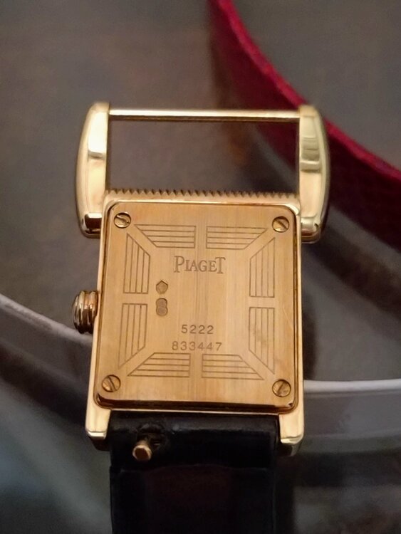 レディースクォーツ　5222（高級時計）の商品画像 - 査定依頼日：2026年1月21日 - 最高査定価格：600,000円