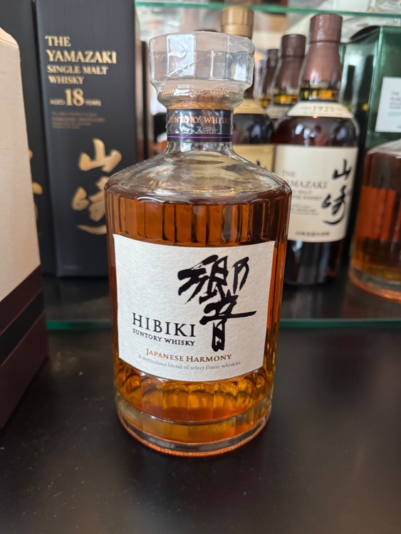 ウイスキー サントリー山崎 （お酒）の商品画像 - 査定依頼日：2025年12月19日 - 最高査定価格：334,300円