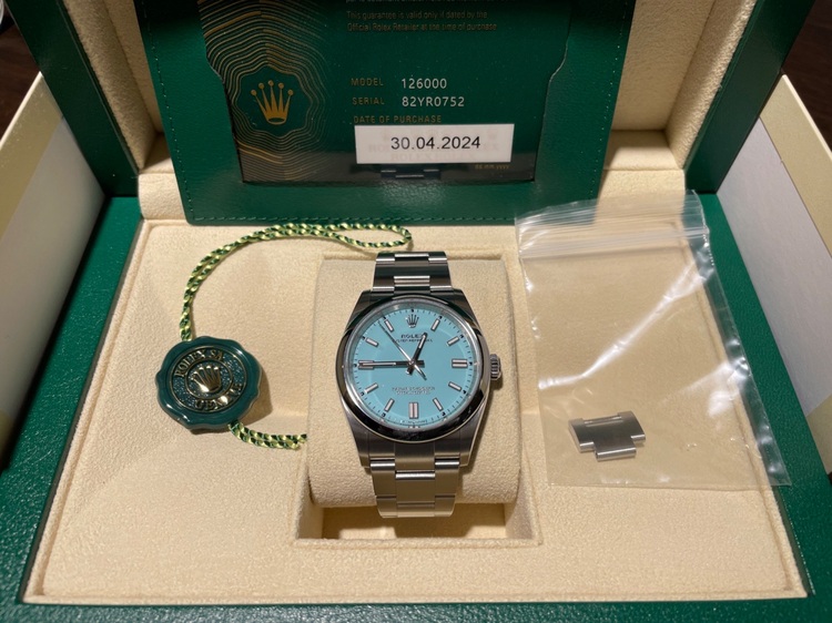 ロレックス パーペチュアル 12600（高級時計）の商品画像 - 査定依頼日：2025年11月24日 - 最高査定価格：2,250,000円