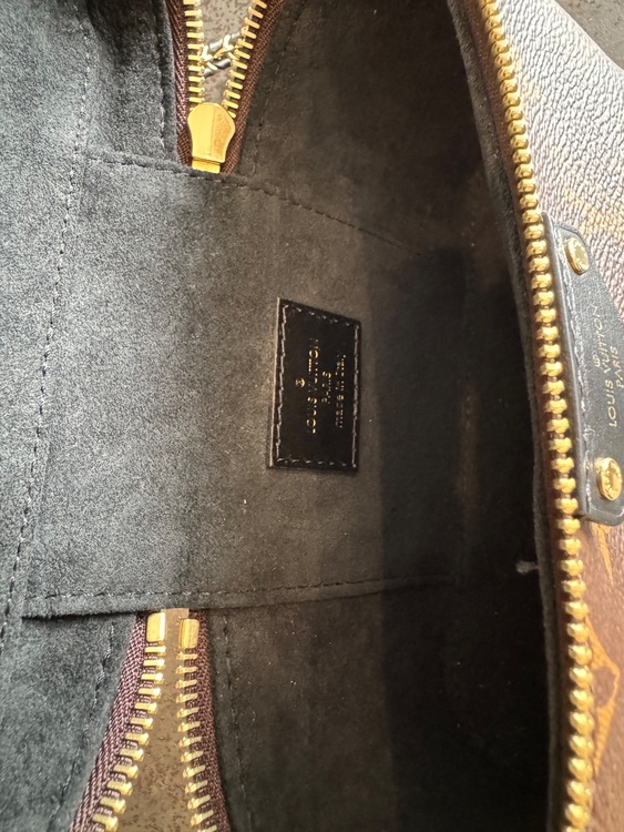 ルイヴィトン モノグラム （ブランドバッグ）の商品画像 - 査定依頼日：2025年9月29日 - 最高査定価格：200,000円